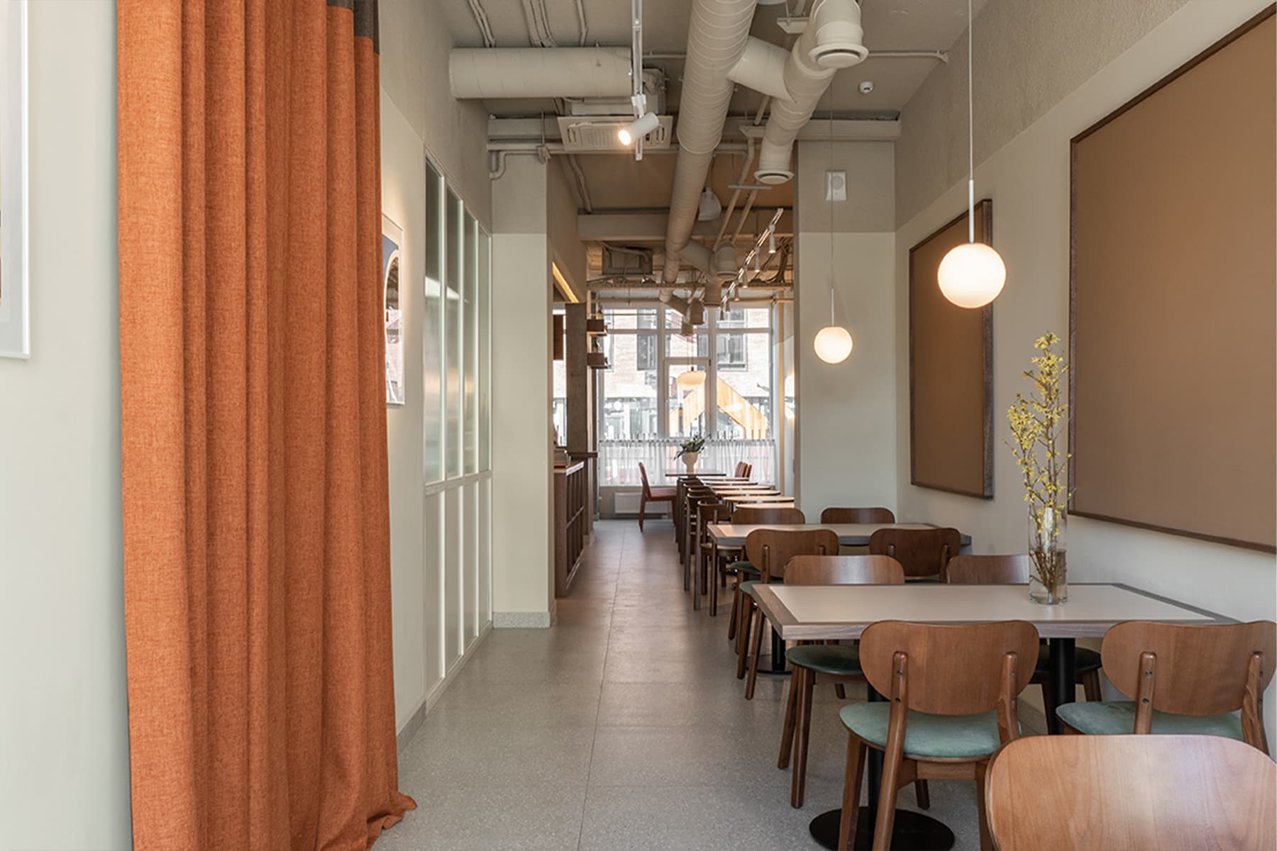 Коричневые и терракотовые тона в интерьере бистро с итальянским характером — проект Анастасии Руденко