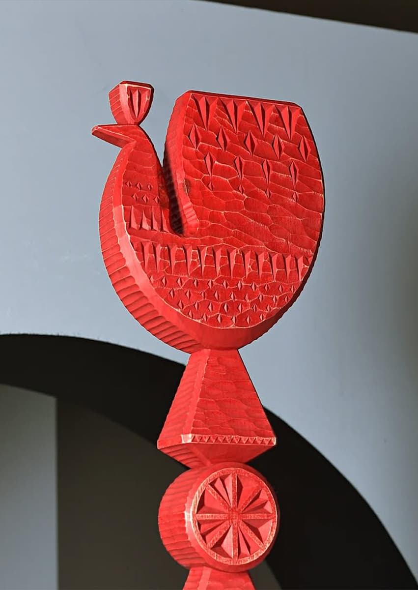 Современное прочтение тотемов: 8 эффектных объектов