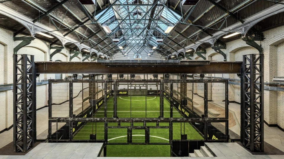 Архитекторы Jam спроектировали спортивный комплекс в купальне XIX века