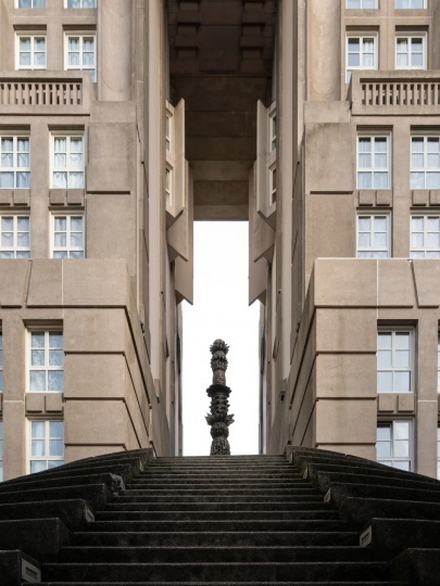 В Нуази-ле-Гран проходит юбилейная выставка галереи PHILIA