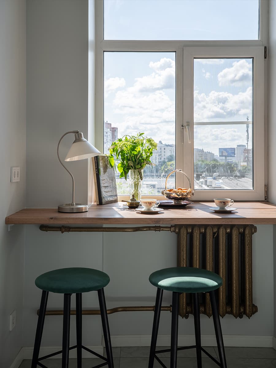 Коллекция искусства в небольшой квартире девушки-иконописца — проект Лидии Напреенко