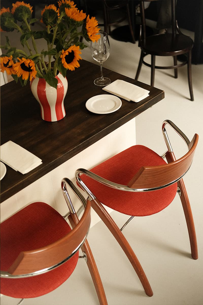 Камерный интерьер ресторана с выразительными винтажными деталями — проект Насти Ленгер