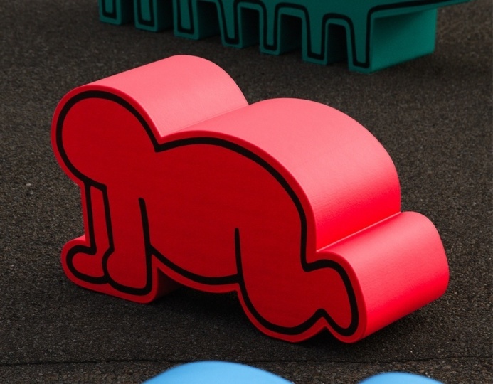 Gufram выпустил объекты по мотивам работ Кита Харинга