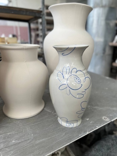 Антихрупкость выпустит три новые коллекции по мотивам гжельского фарфора