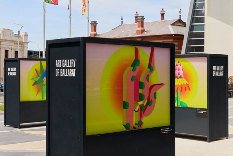 Красочная инсталляция Мораг Майерскоу в Австралии