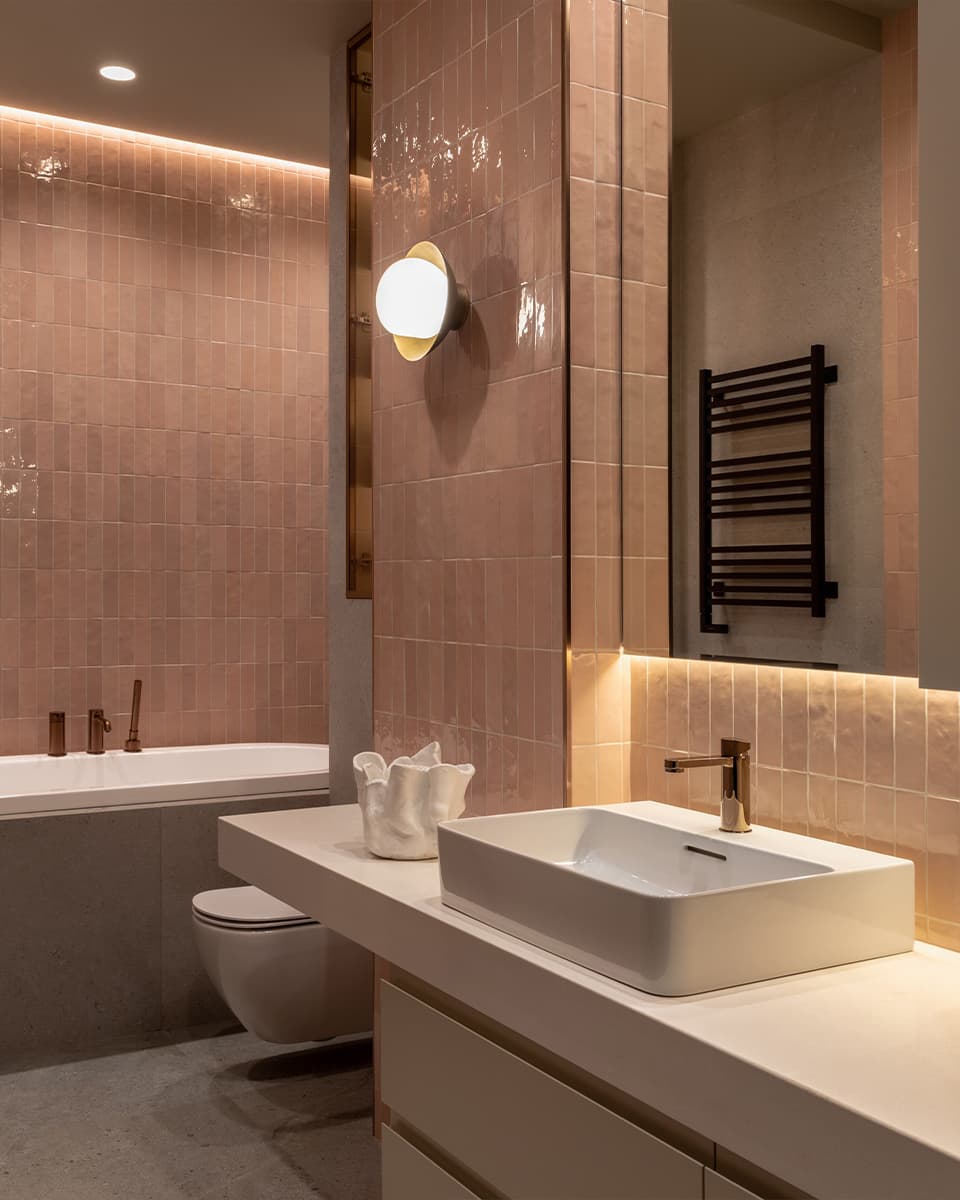 Цветовые переходы и легкие контрасты в интерьере квартиры для семьи — проект Анны и Максима Илющенко