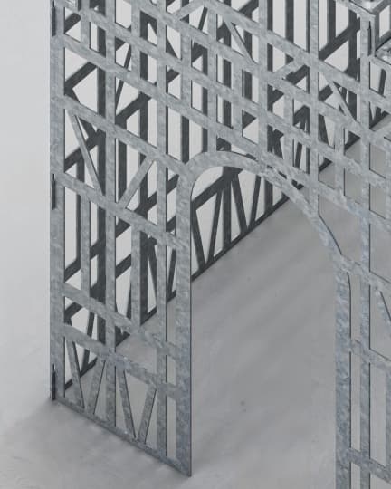 Бюро Le Atelier выпустит стальной конструктор «Храм чернорабочих»