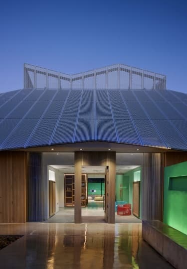 Stephen Marshall Architects спроектировали центр для онкобольных в Англии