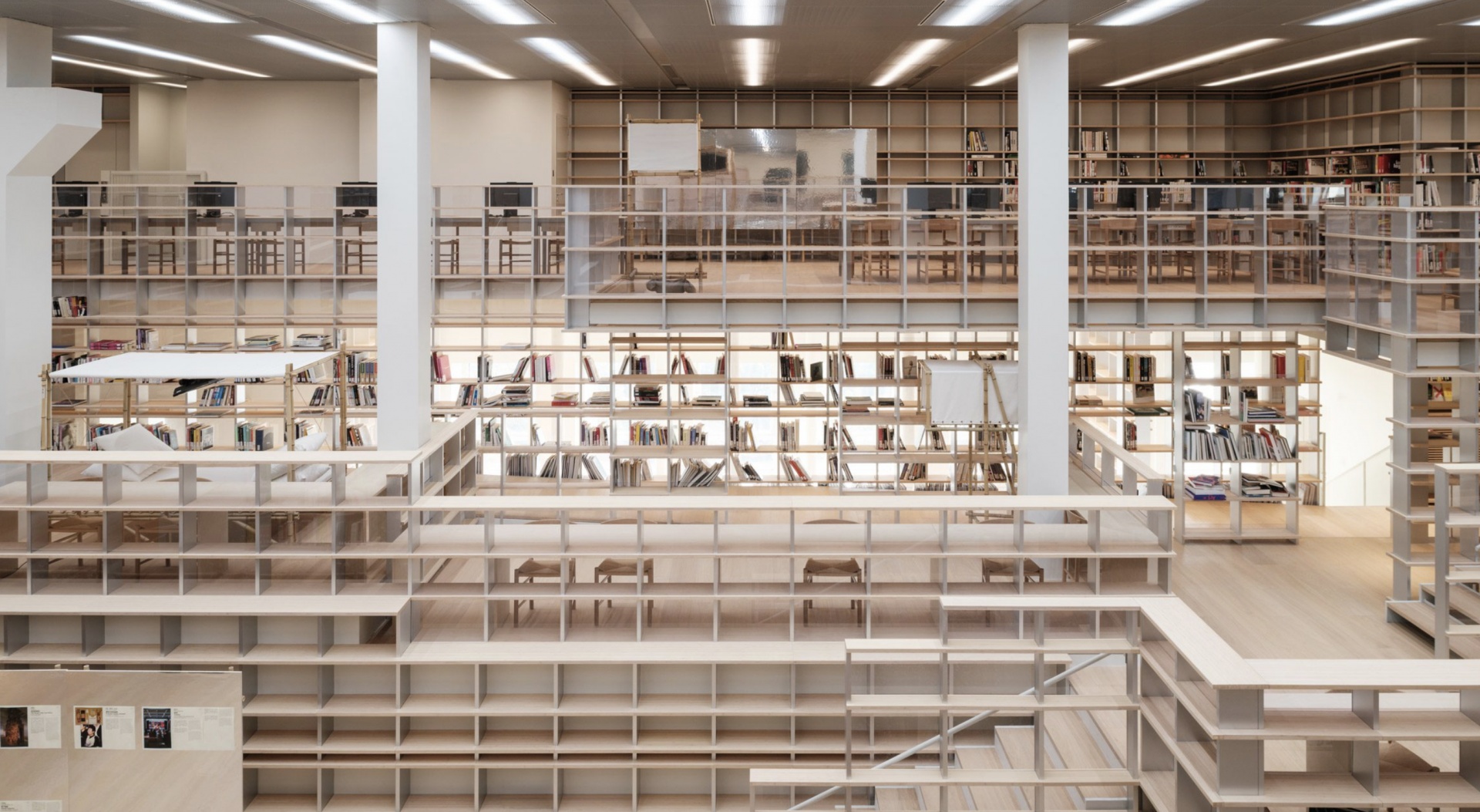 В Шанхае появилась библиотека Chanel