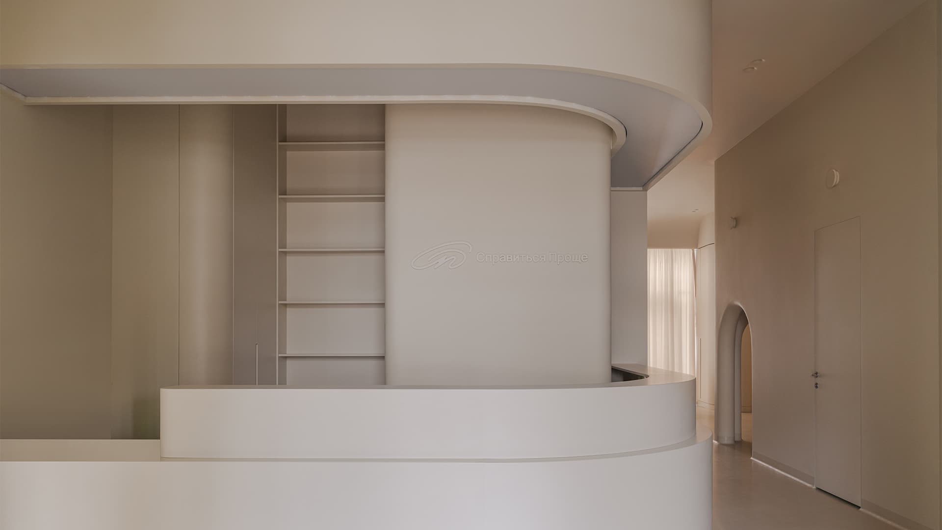 Визуальный покой и нейтральная палитра в интерьере клиники — проект Александры Бурмистровой