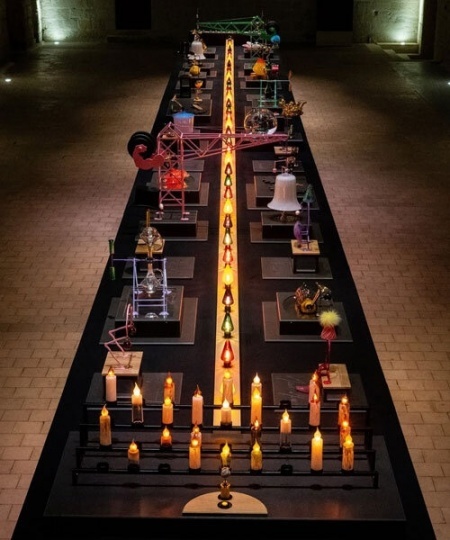 Дуэт Agence GG установил рождественскую инсталляцию во Франции