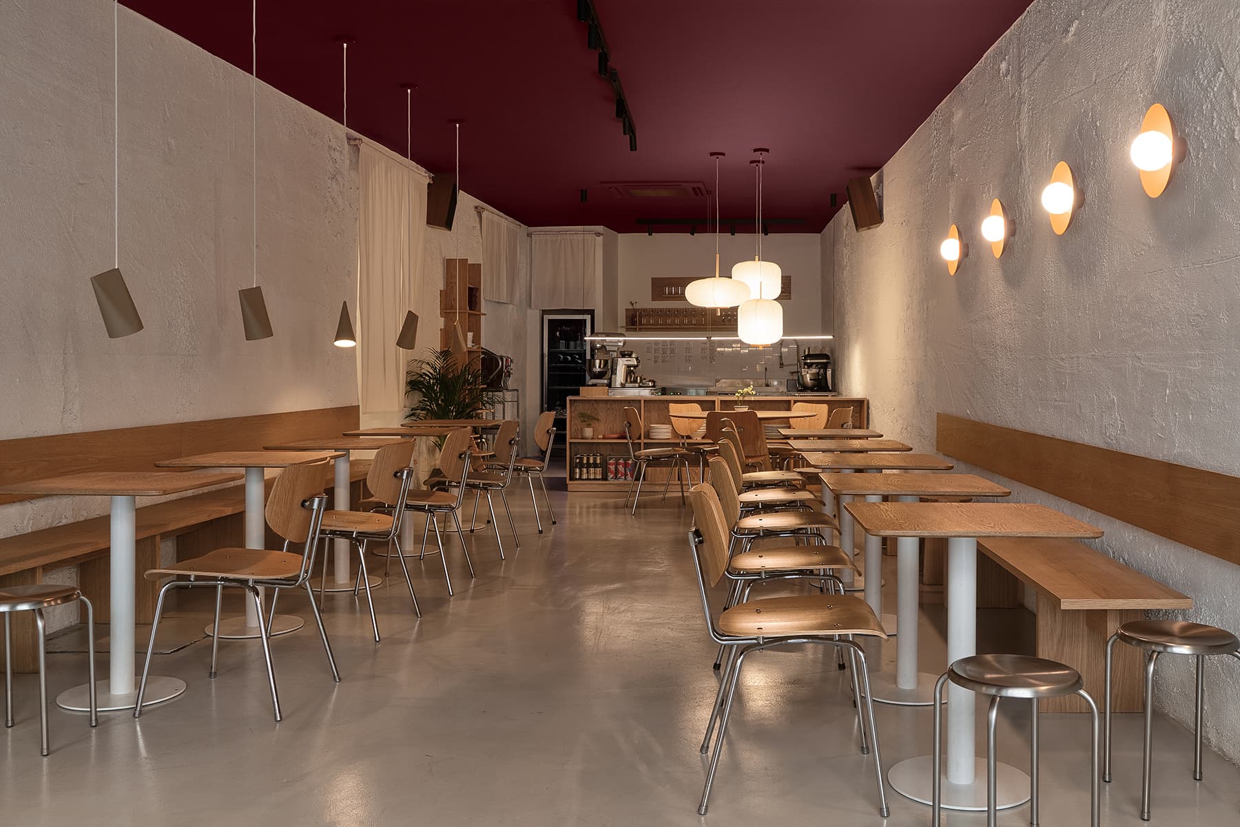 Динамичный интерьер небольшого ресторана в Лиссабоне — проект Светланы Вахтиной