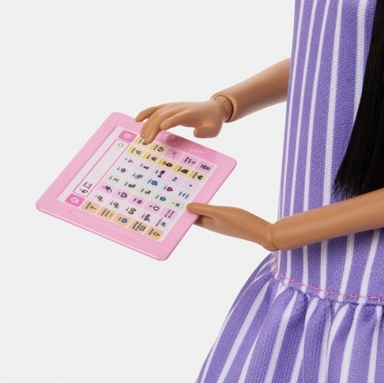 Компания Mattel выпустила первую куклу Барби с аутизмом