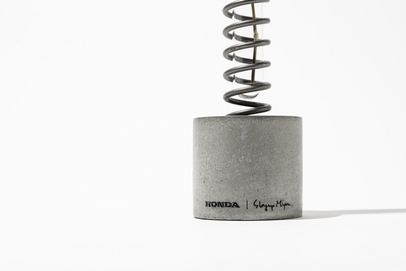 Сигэя Мията создал предметы декора из мотозапчастей