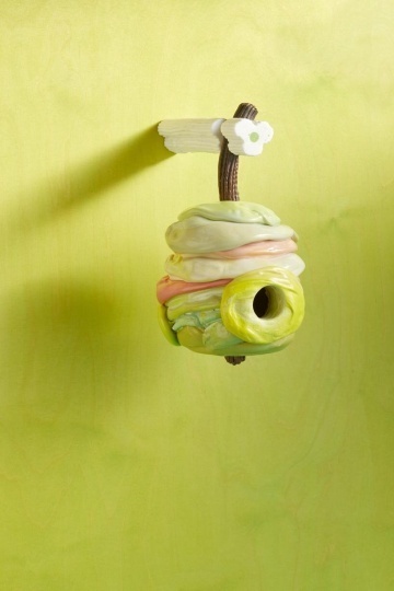 Дизайнеры спроектировали скворечники для выставки MAD Brussels