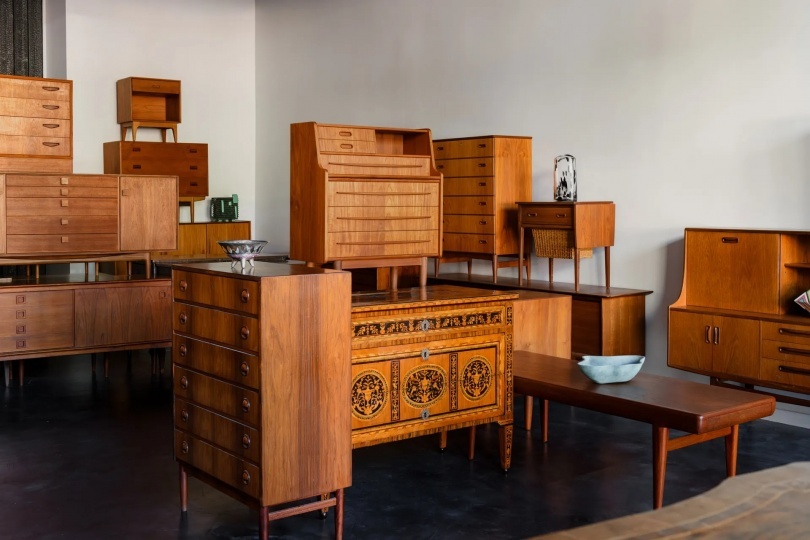 Галерея The Future Perfect и Studio Ahead возвращают интерес к антиквариату