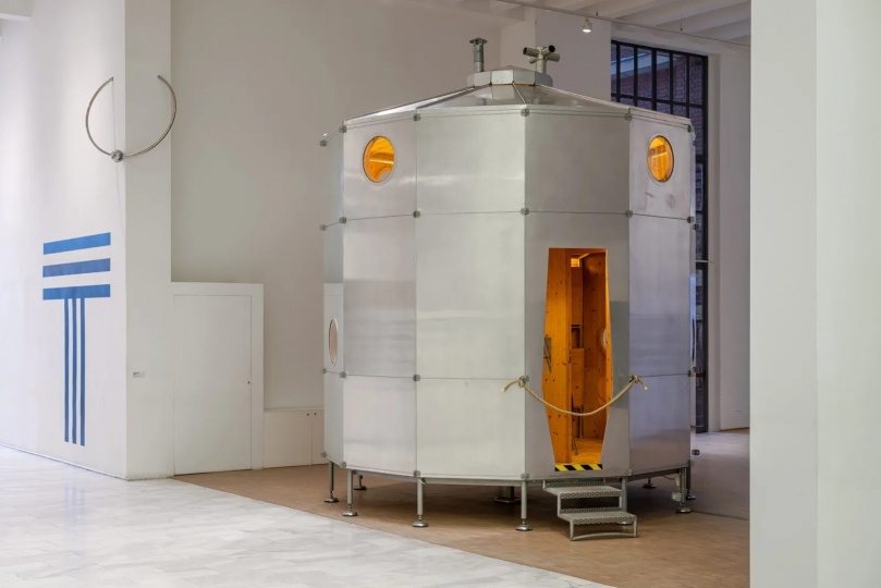 В Музее Триеннале показывают зимние виды спорта через призму дизайна