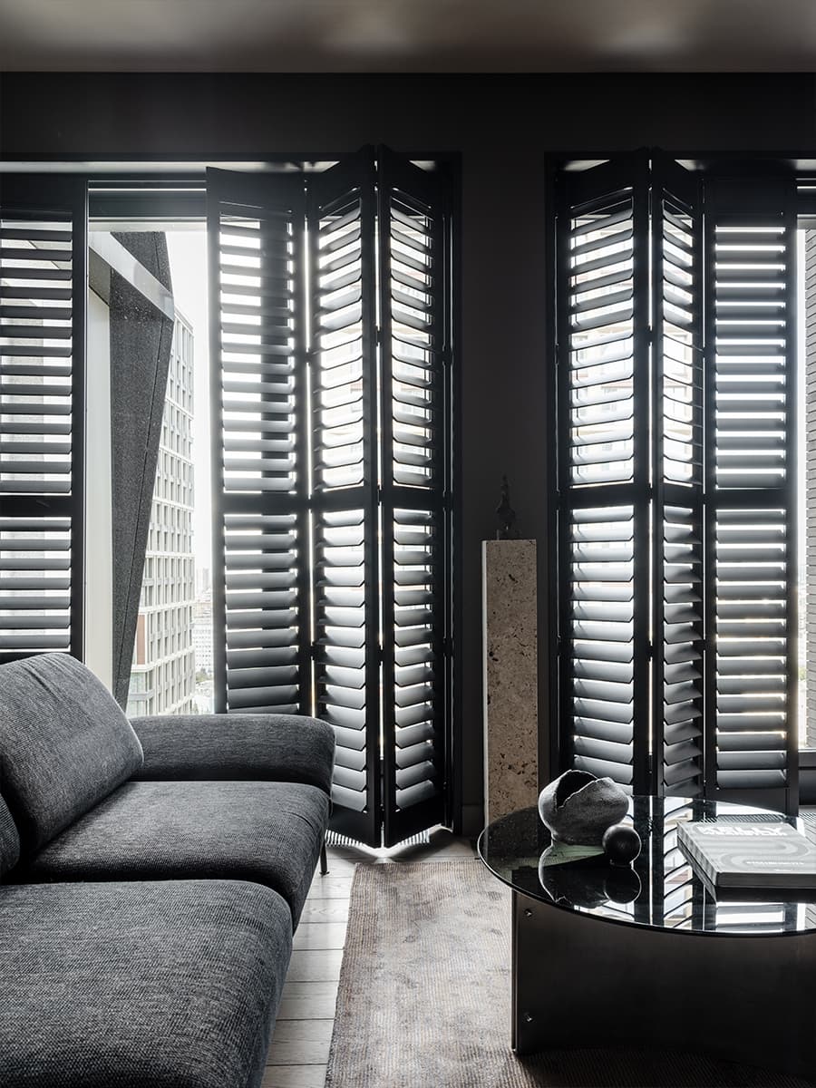 Драматичный интерьер квартиры для уединения — проект Марины Мирасовой