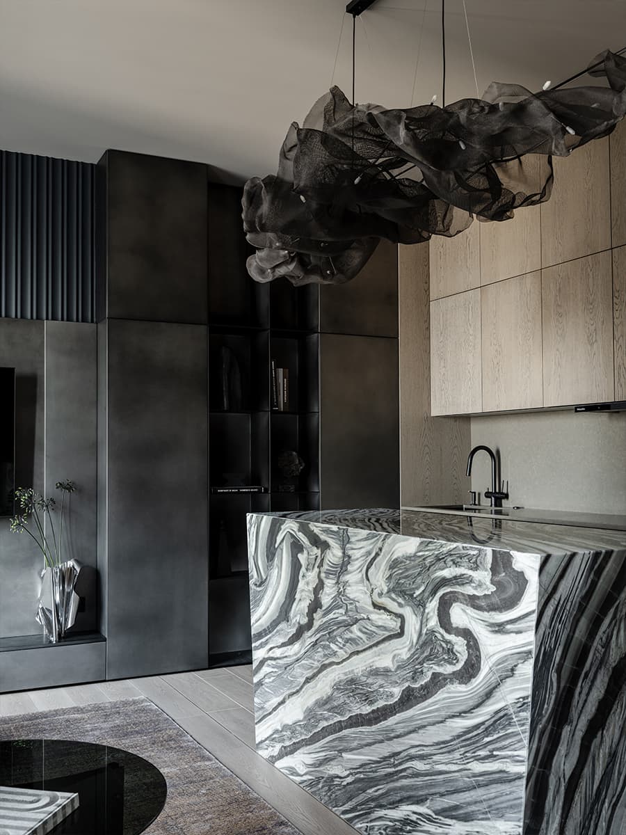 Драматичный интерьер квартиры для уединения — проект Марины Мирасовой