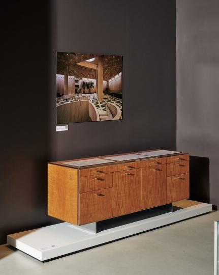 В Нью-Йорке показывают архивную мебель по дизайну бюро SOM