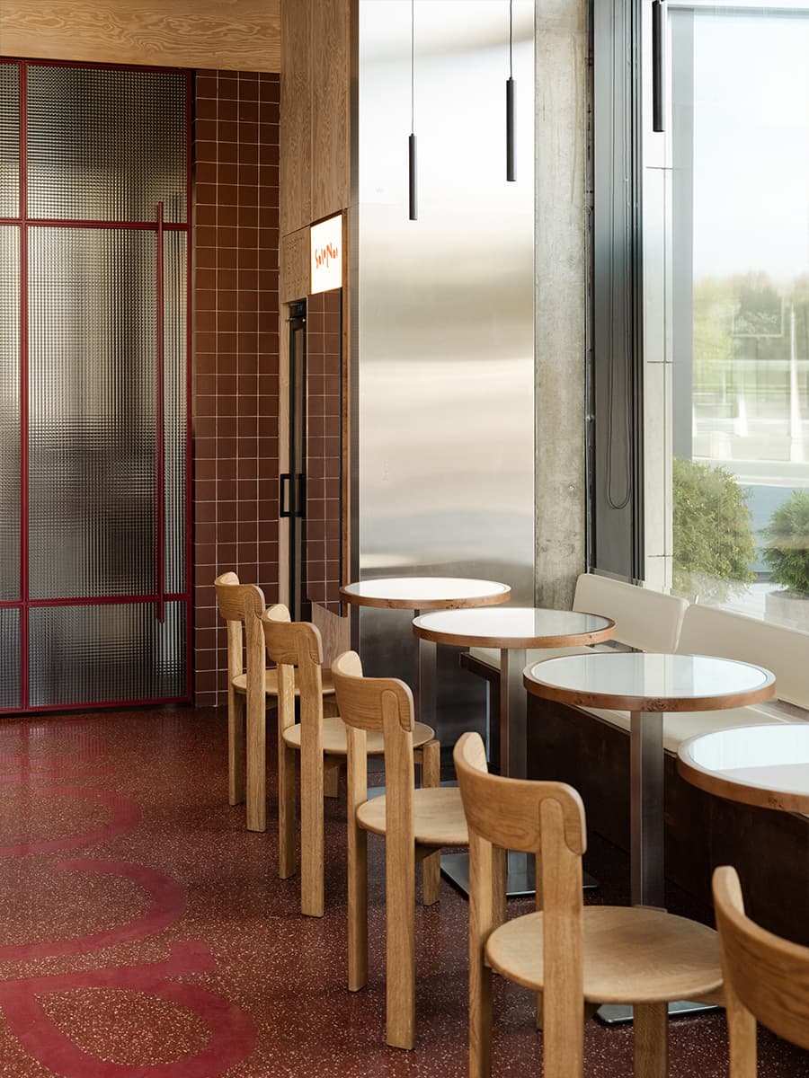 Выразительный интерьер фокаччерии с итальянским характером — проект nesnov.studio