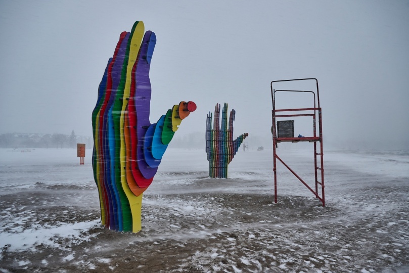 Выставка Winter Stations: паблик-арт на грани видимого и реального