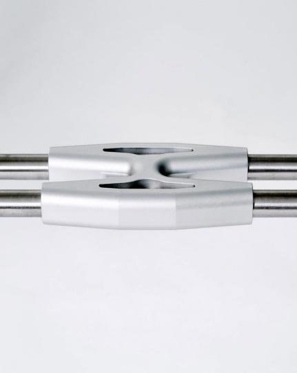 Студия CALIPER разработала чертежный стол для Дэниела Аршама