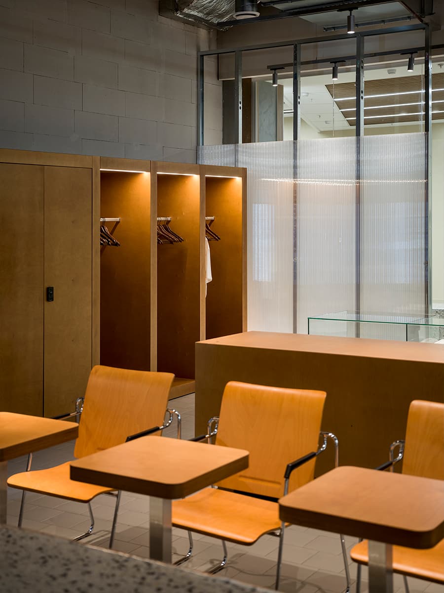 Выразительный интерьер московского клуба настольного тенниса — проект roomdesignburo