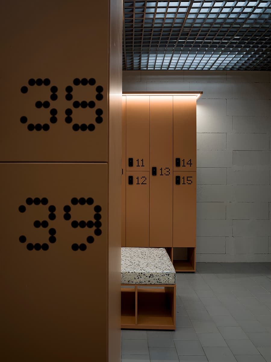 Выразительный интерьер московского клуба настольного тенниса — проект roomdesignburo