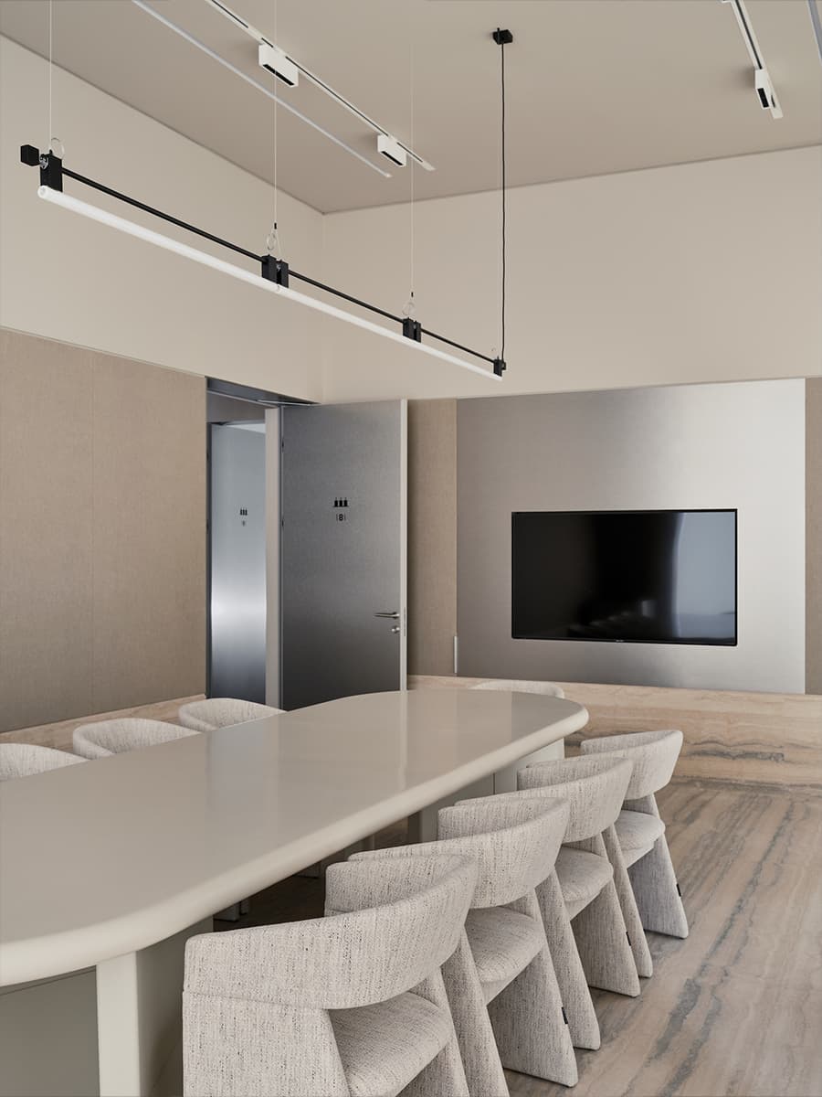 Элегантный интерьер «дома продаж» московского девелопера — проект KEMELIN PARTNERS