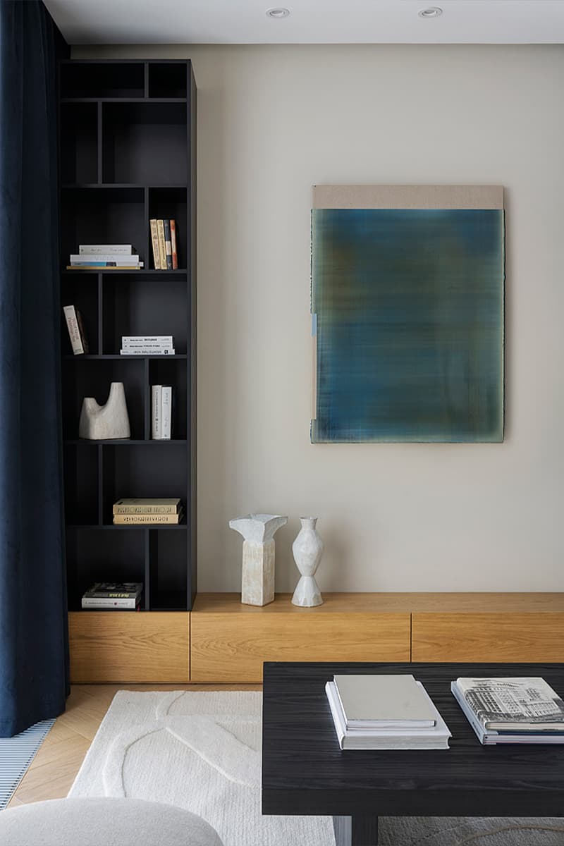 Акцентная кирпичная стена в интерьере «галерейной» квартиры — проект Дины Вафиной