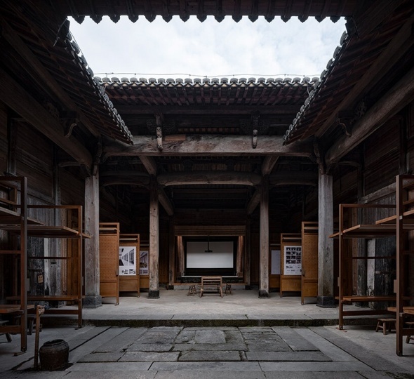 Atelier Guo преобразовала древний китайский храм в кинотеатр