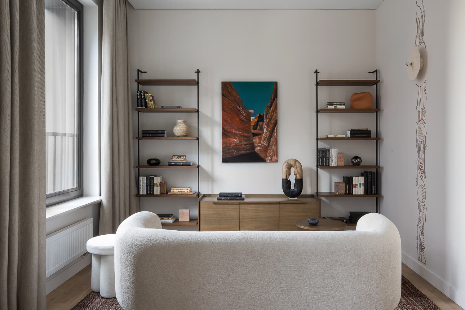 Геометрические панно и отсылки к африканскому искусству в интерьере квартиры — проект Екатерины Владимировой