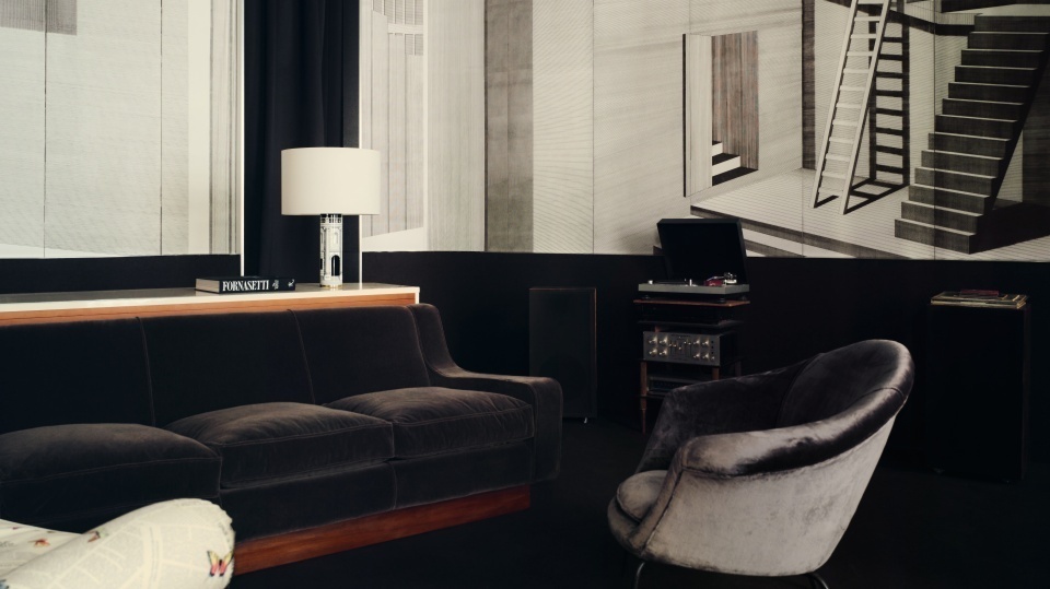 Студия ​Tutto Bene обновила миланский бутик ​Fornasetti