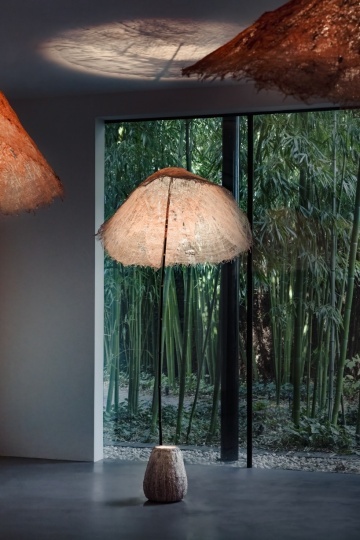 В Carpenters Workshop Gallery можно увидеть световые скульптуры A+A Cooren