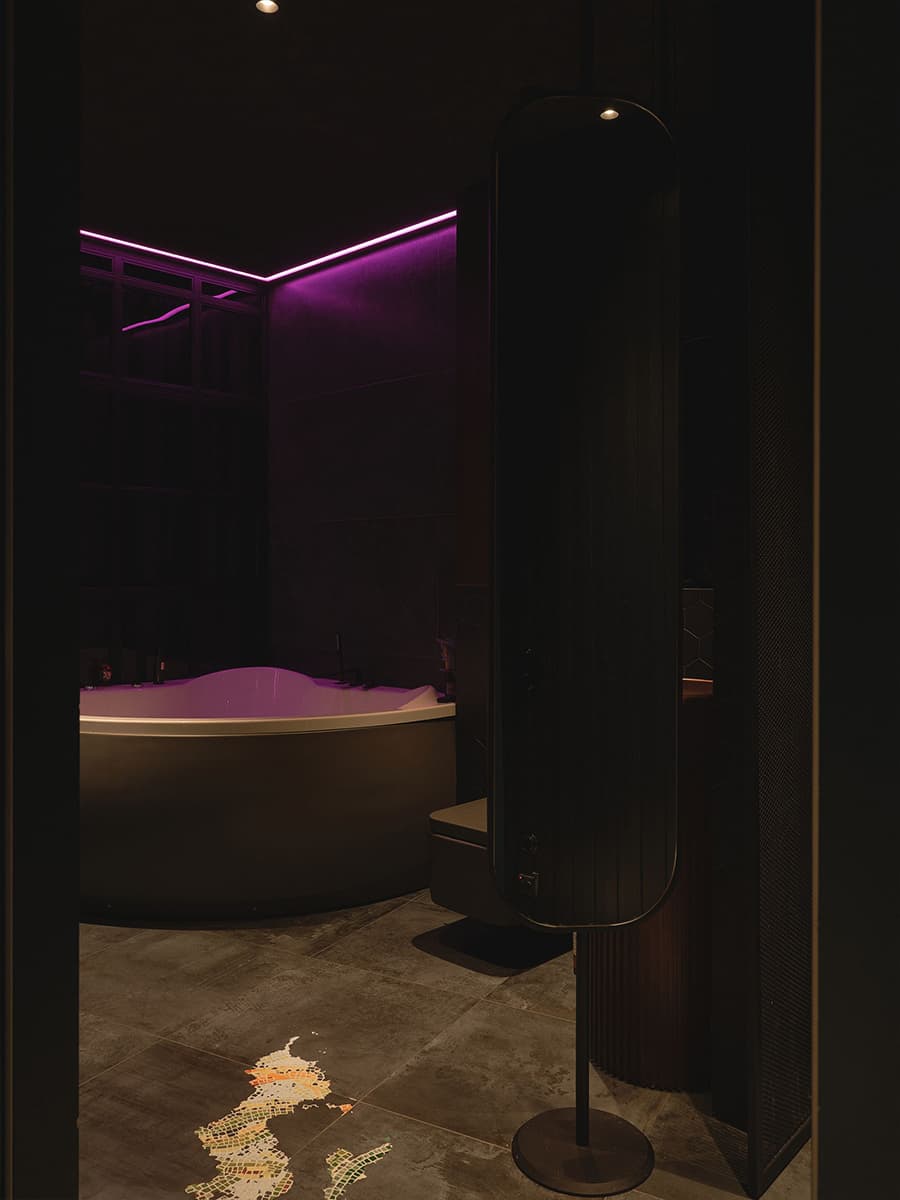 Экспериментальный интерьер камерной мужской квартиры — проект студии APOLONOV INTERIORS