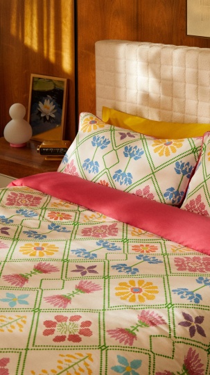Йинка Илори создал коллекцию мебели и декора для Dunelm