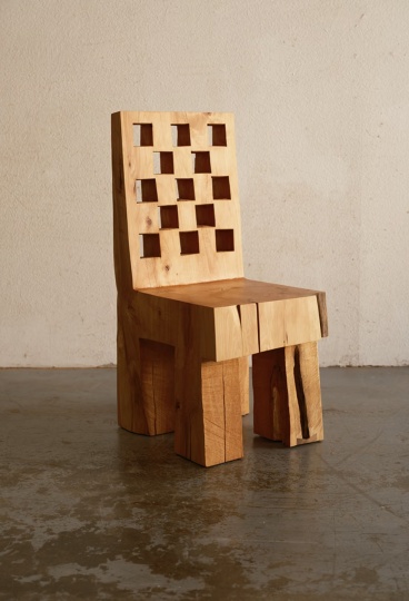 Christie’s и Basic.Space покажут 50 дизайнерских стульев