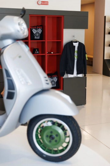 На озере Комо завершилась реконструкция музея Moto Guzzi