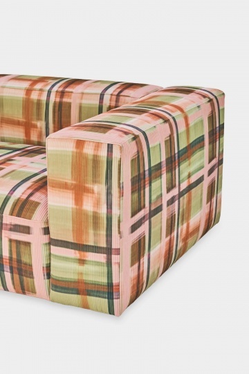 Layered представил коллекцию ковров совместно с Collina Strada