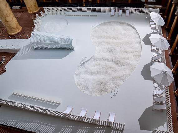 Snarkitecture построили бассейн в музее Вашингтона