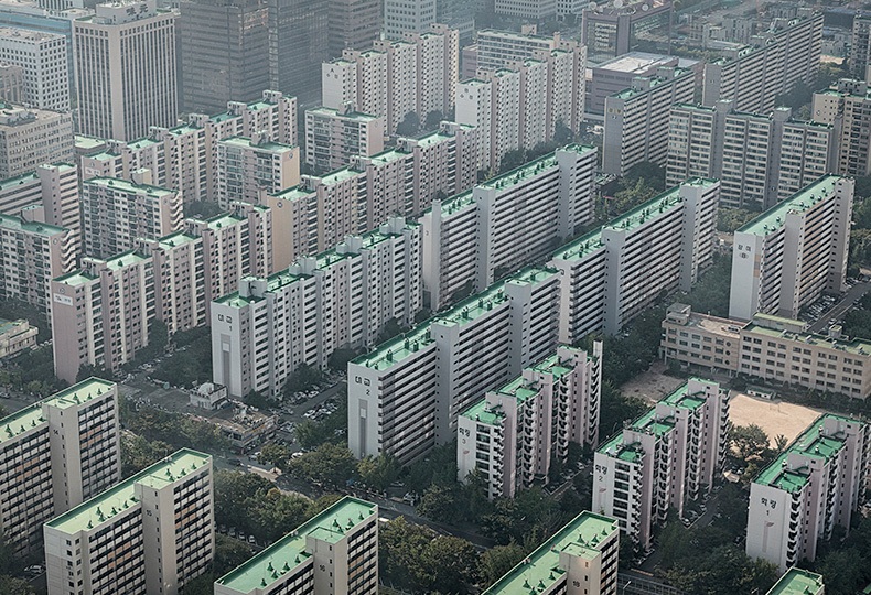 Типовая застройка в районе Yeouido-dong в Сеуле, Южная Корея