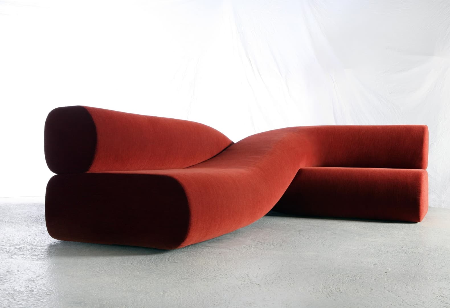 Nina Edwards Anker, Sofa Twist, 2019. Предоставлено Galerie Philia