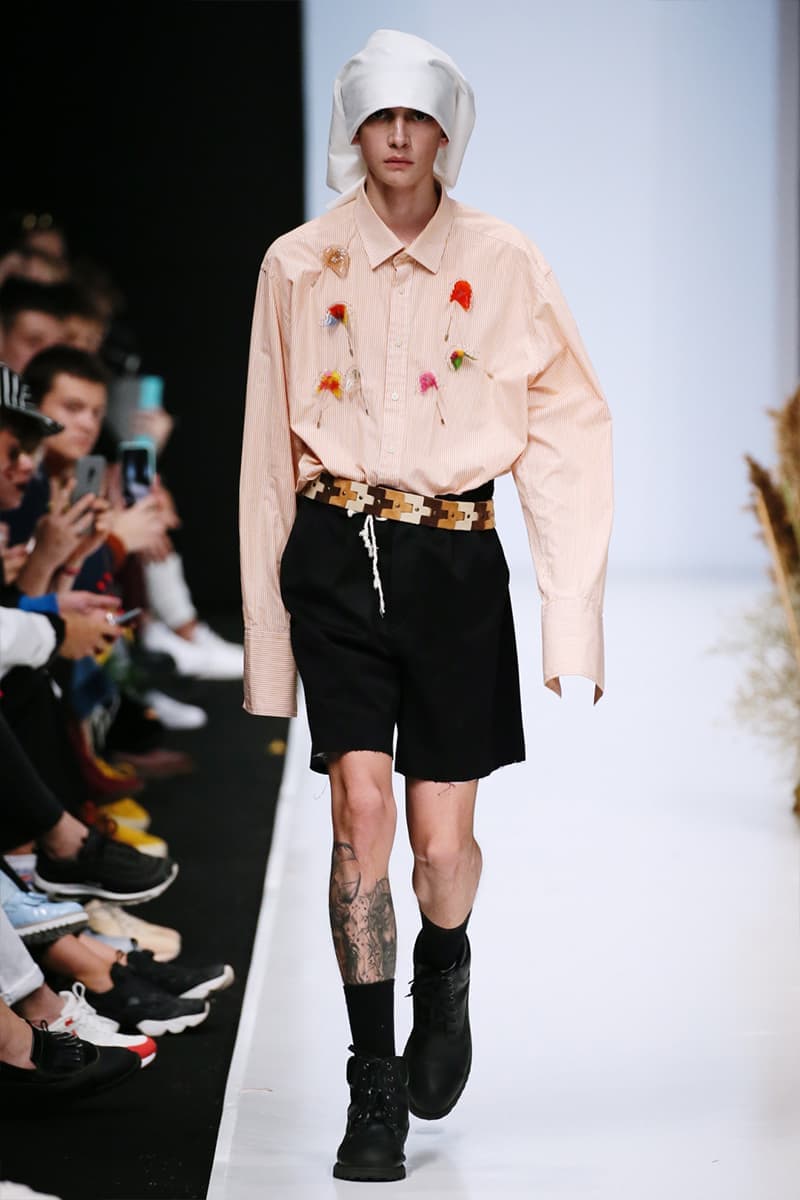 Фотография с показа коллекции «Болотный гламур» Ромы Уварова