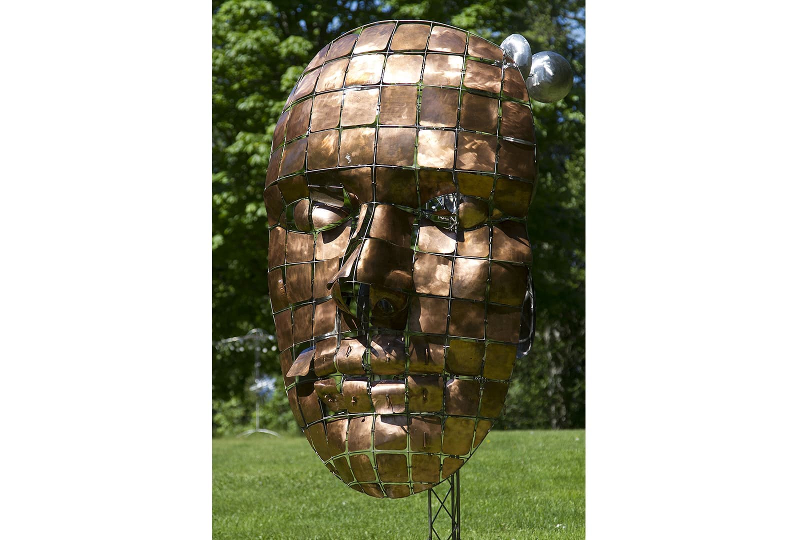Энтони Хоу «About Face» (2013)