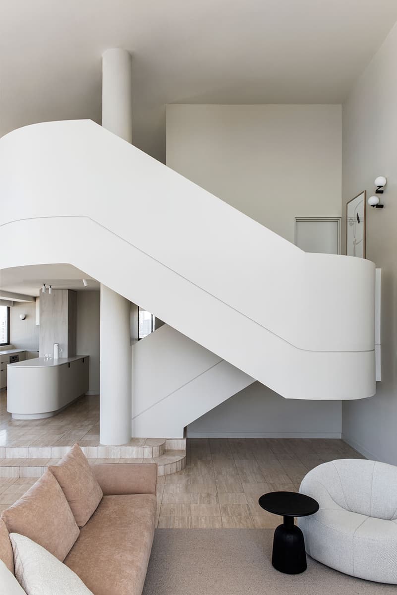 Пентхаус в спокойных тонах на побережье Австралии — проект CJH Studio