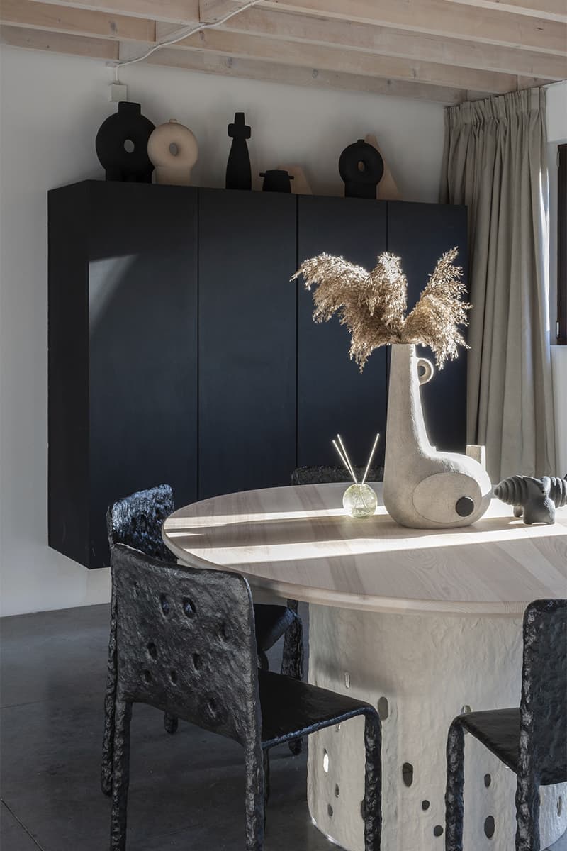 Интерьер жилой галереи FAINA House в Брюсселе — проект Yakusha Design