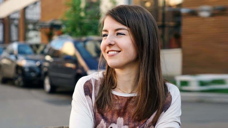 «Круто, хочу так же!» - Алиса Минкина о материалах, инновациях и лучшей школе для будущего предметного дизайнера