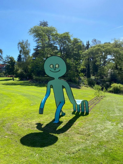 В саду Le Jardin des Plantes в Нанте появились плоские инсталляции