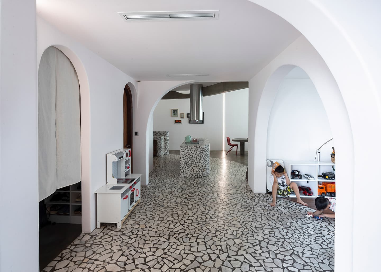 Модернистская квартира с терраццо в Хошимине – проект Whale Design Lab